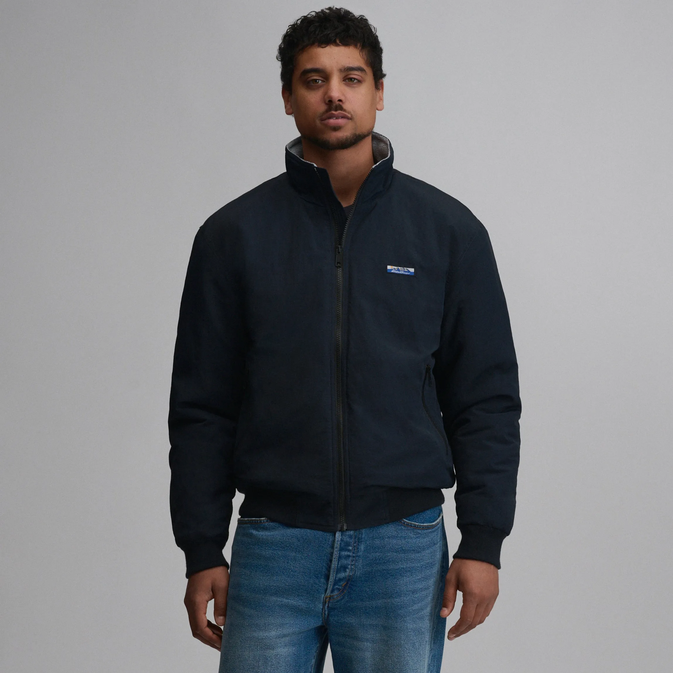 Men's Windfoil 87 Jacket warna hitam original dari koleksi Joy368 untuk pria