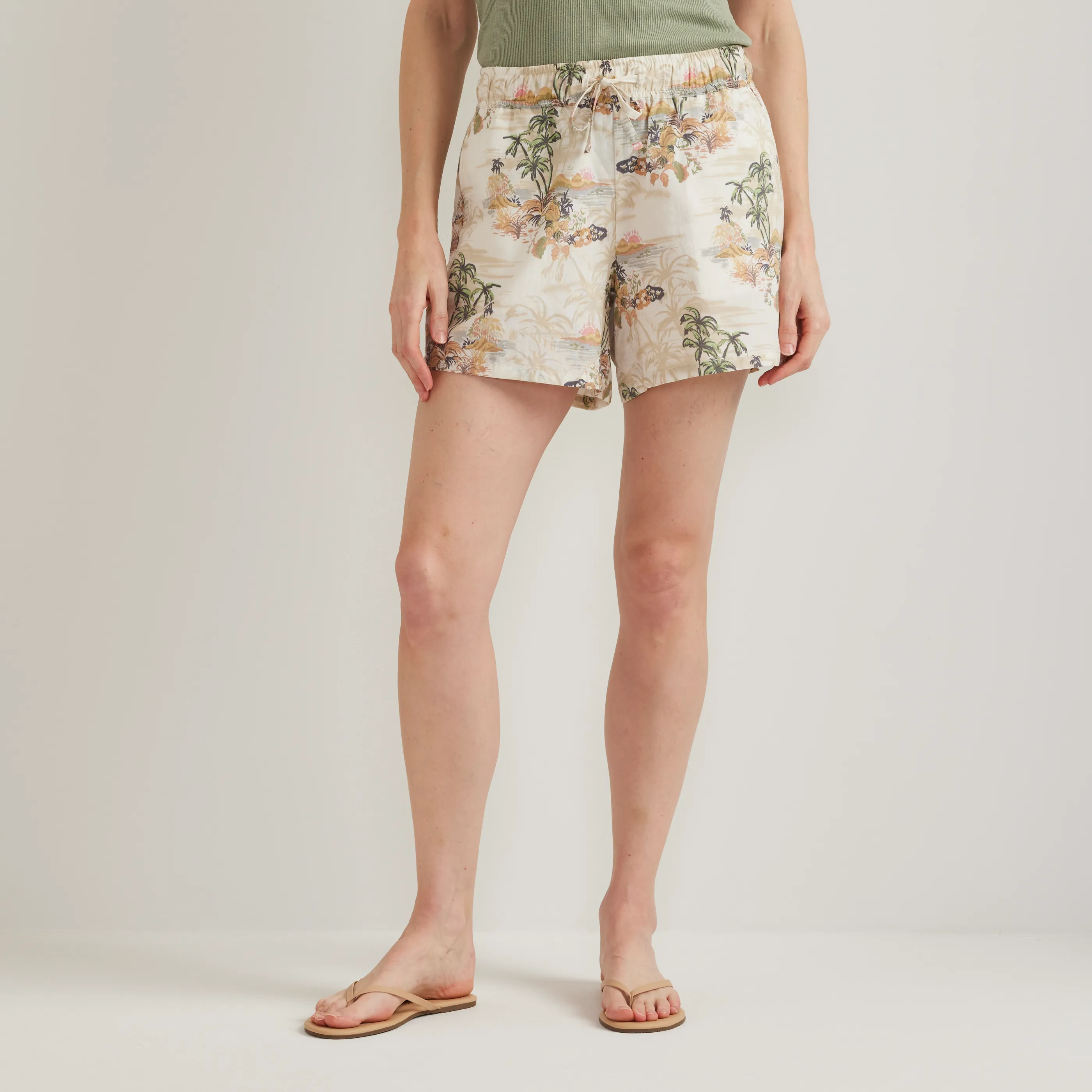 Women's Baja Shorts casual drawstring warna sand dari koleksi Joy368